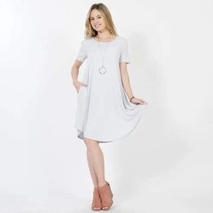 Zenana Outfitters Light Gray Short-Sleeve Swing Mini Dress
